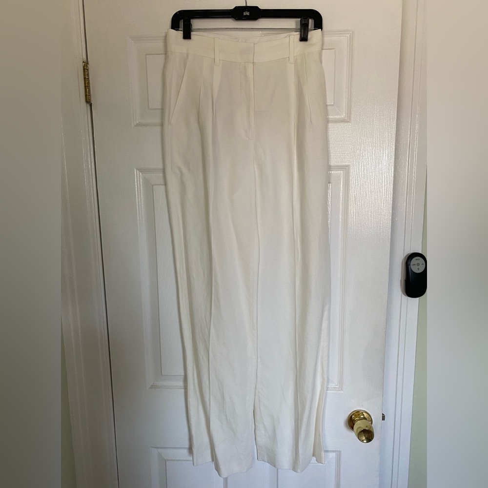 Aritzia Effortless Linen Pant